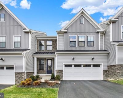 3 Bedroom 2BA 3210 ft Townhouse For Sale in Doylestown, PA