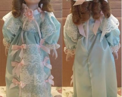 Doll - Hobbyist/Crafter made in the 80's or 90's