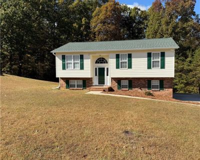 3 Bedroom 1BA Apartment For Rent in Rural Hall, NC