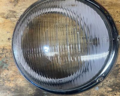 Fluted headlight lens and housing.