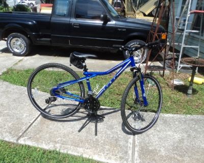 FS Mens/Boys 700 GT Hybrid Cruiser/Mountain Bike