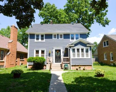 4 Bedroom 1BA 1485 ft Single Family Home For Sale in MILWAUKEE, WI