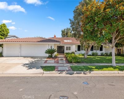 4 Bedroom 2BA 2585 ft Apartment For Rent in Corona del Mar, CA