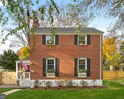 3004 Marshall Street. Property for Rent in Falls Church, VA for $4,750 with 4 bedrooms and 2 full baths, 1 half bath. This 2,204 square foot property was built in 1946 on a lot size of 0.17.. Professional Photos to be uploaded Thursday 11/20! Available Dec 1st. 4 Bedroom, 2.5 Baths and 3 Full Levels. This house was beautifully renovated in 2022 and includes a front sitting room with fireplace, ...