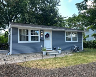 2 Bedroom 1BA 720 ft Single Family House For Sale in Worcester, MA