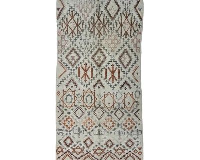 Antique Moroccan Beni Ourain Rug 6'1 X 9'1