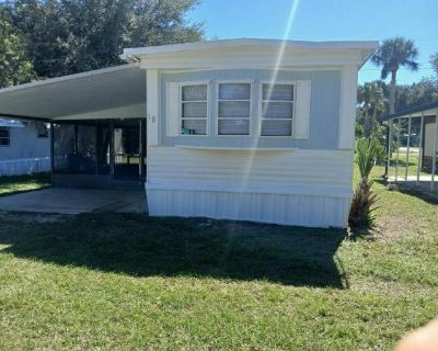 2 Bedroom 1BA 672 ft Mobile Home For Rent in Crystal River, FL