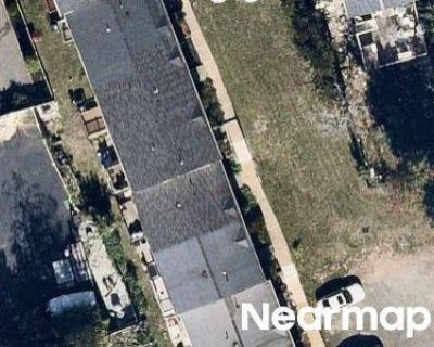 4 Bed 1.5 Bath Preforeclosure Property in Dorchester, MA 02122 - East St Apt 1