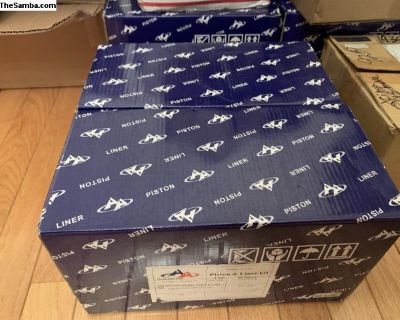 New Old Stock NLA 85.5x82 B piston/ Cylinder set. Perfect for 74-86 stroker engine builds