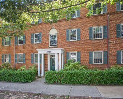 2 Bedroom 1BA 843 ft Apartment For Rent in Silver Spring, MD