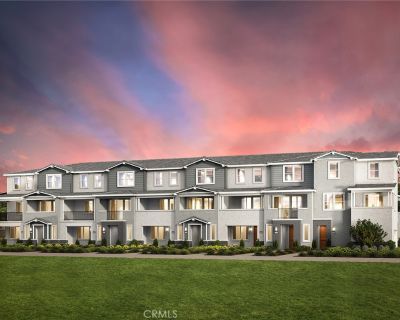 3 Bedroom 3BA 1497 ft Townhouse For Sale in San Marcos, CA