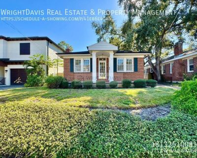 3 Bedroom 1BA 1350 ft Pet-Friendly Single-family home For Rent in Tampa, FL