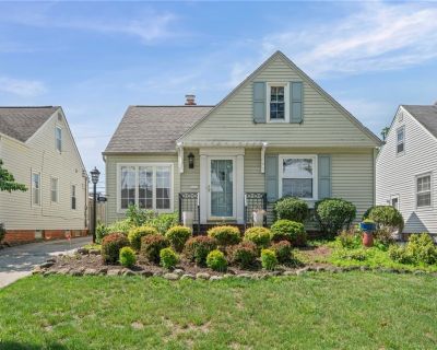 3 Bedroom 2BA Single Family House For Sale in Brooklyn, OH