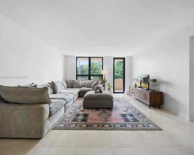 1 Bedroom 1BA 1008 ft Condominium For Sale in BAL HARBOUR, FL