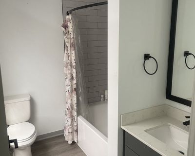 Unfurnished Room for Rent - Room for rent lowry