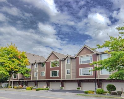 2 Bedroom 2BA 940 ft Condo For Sale in Lynden, WA