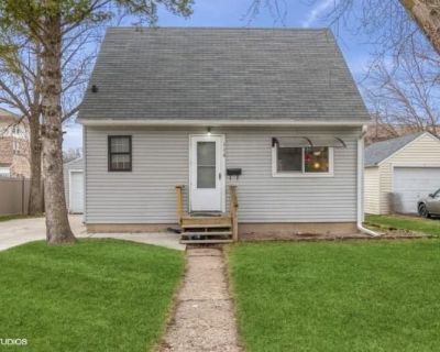 2 Bedroom 1BA 882 ft Apartment For Rent in Ames, IA