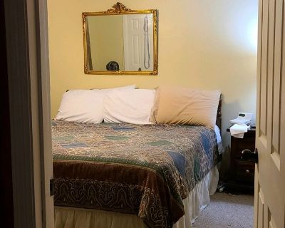 Roommate needed for 4 Bedroom home tulo