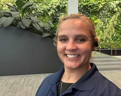 Available on: now. Unfurnished. Parking available * Internet included * 40+ years welcome. Home is in a beautiful neighborhood, we have 4 bedrooms I have the master room that I m trying to share with someone , I m hardly home cus I work all the time I do come home late hours when I am home but am very quite and respectful. I don t drink nor do I smoke or no drugs. Just a hard working female . W...