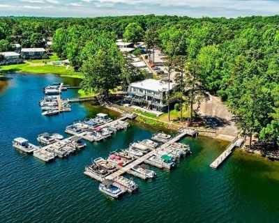 2 Bedroom 1.5BA Condo For Sale in Lexington, SC