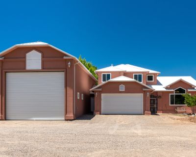 3 Bedroom 3BA 2414 ft Single Family House For Sale in Albuquerque, NM