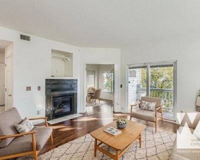 E Florida Ave Unit,denver, Condo For Rent