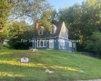 6103 Dagle Dr. 4 bedroom, 2 bathroom large on on the west side of Des Moines. Hardwood floor throughout expect in large family room, fenced in back yard, 2 car attached garage. Washer and Dryer included. Residents responsible for all utilities, lawn care and snow removal. You can schedule a showing and/or fill out application via our website at topshelfiowa.com. When applying make sure to uploa...