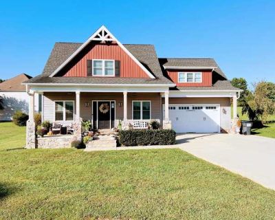 4 Bedroom 2.5BA 2800 ft Pet-Friendly Apartment For Rent in Bedford County, VA