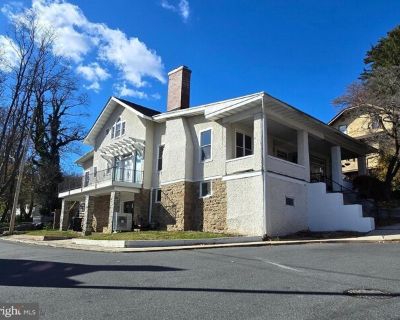 S Los Robles Ct, Reading, Home For Sale