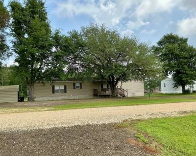 3 Bedroom 2BA 1336 ft Furnished Mobile Home For Sale in Many, LA