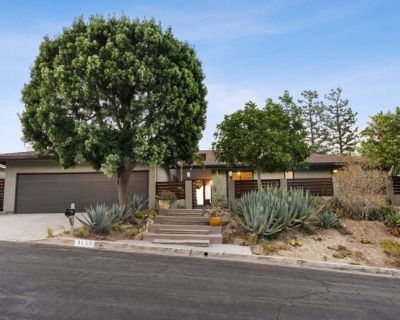 3235 Steven Dr. Option for fully furnished or unfurnished. Encino Hills house with VIEWS, VIEWS and more VIEWS! Impeccable maintained mid-century single story home on a nearly half acre lot with magnificent views of the City. The huge backyard features a sparkling saltwater swimming pool and is an entertainer's paradise. As you walk through the front door of this home it feels instantly welcomi...