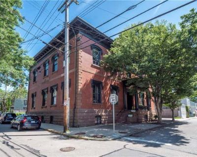 2 Bedroom 3BA 1764 ft Condo For Sale in NEWPORT, RI