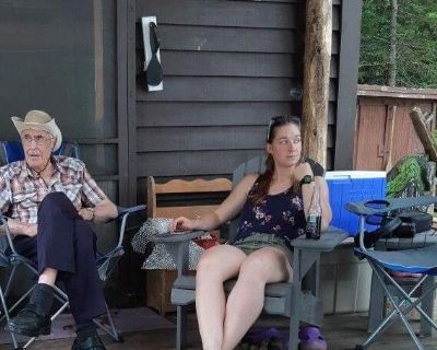 Experienced Sitter Needed in West Vancouver, BC