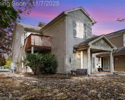 2 Bedroom 2BA 1108 ft Condominium For Sale in WATERFORD, MI