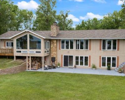 4 Bedroom 2BA 2867 ft Single Family Home For Sale in NASHWAUK, MN
