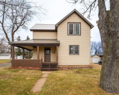4 Bedroom 2BA 1510 ft Single Family Home For Sale in STANLEY, WI