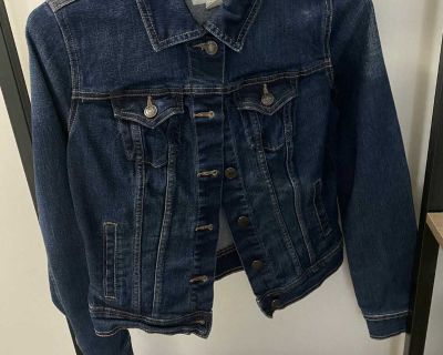 Old navy dark denim jean jacket