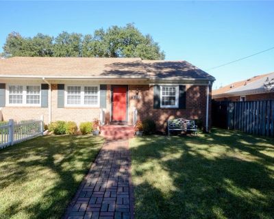 3 Bedroom 2BA 924 ft Apartment For Rent in Virginia Beach, VA