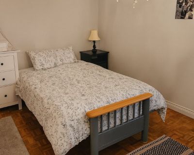 1 Bedroom 2BA 120 ft Furnished Room For Rent in Vaughan, Ontario