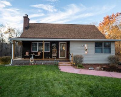 3 Bedroom 2BA 1608 ft Single Family Home For Sale in VERNON, CT