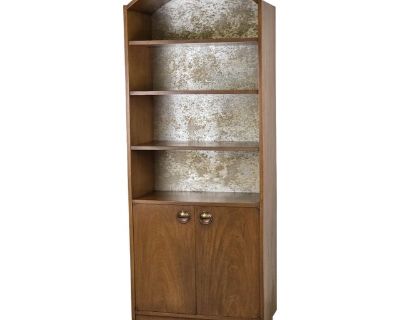 Walnut Mid Century Arch Top Bookshelf Or Display Case. Featuring Adjustable Shelving, 2 Tone Metal Accent Back Panel & A Spacious Cabinet Below. This Beauty Is Ready To Turn Heads In Your Home. *I Have A Trio Of these Available, All Listed Individually*. Dimensions 30.5 W 16 D 78 H Styles Mid-Century Modern Brand Founders Furniture Company Designer Jack Cartwright Period 1960s Country of Origin...