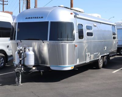 2023 Airstream POTTERY BARN 28RBQ QUEEN