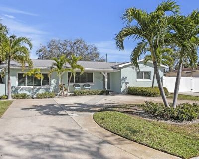 Th Ave Ne, Saint Petersburg, Home For Sale