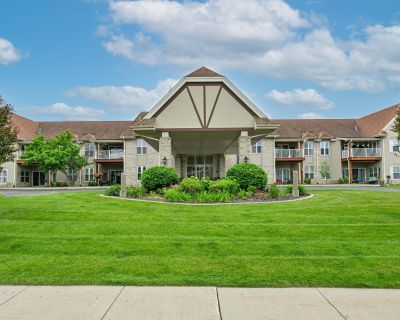 2 Bedroom 2BA 1214 ft Condo For Sale in Germantown, WI