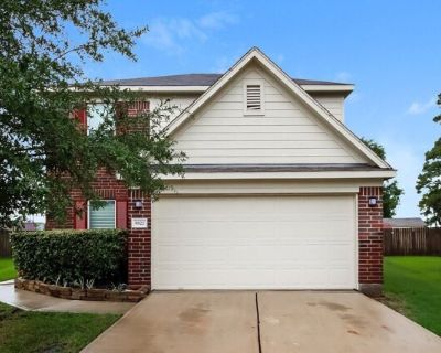 9822 Climbing Tree St. Interested in this home? You clearly have exceptional taste. This charming 5-bedroom, 2.5-bathroom home is not only pet-friendly but also equipped with smart home features to make everyday life more convenient and connected. Homes like this don't stay on the market for long-don't miss your chance to make it yours. Apply today!. 5 Bedroom. 2.5 Bathroom. 2607 ft
