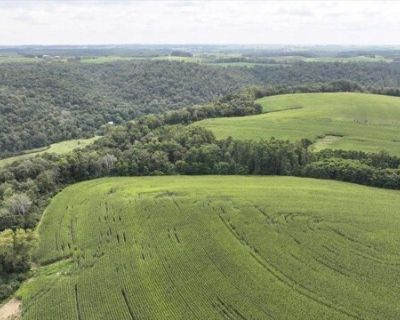 . Acres Olson Ln, Viroqua, Farm House For