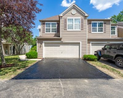 3 Bedroom 3BA 1672 ft Townhouse For Sale in JOLIET, IL