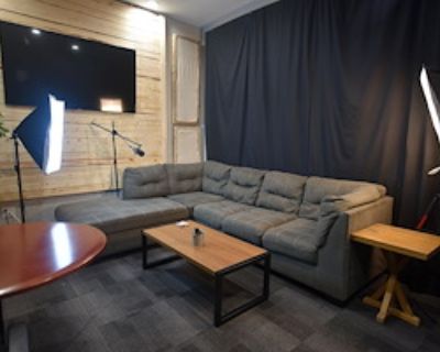 Private Meeting Room for 12 at Vox & Vistas