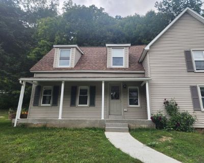 Spruce Brook Rd, Plymouth, Flat For Rent