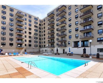 2 Bedroom 1BA 980 ft CO-OP For Sale in Yonkers, NY